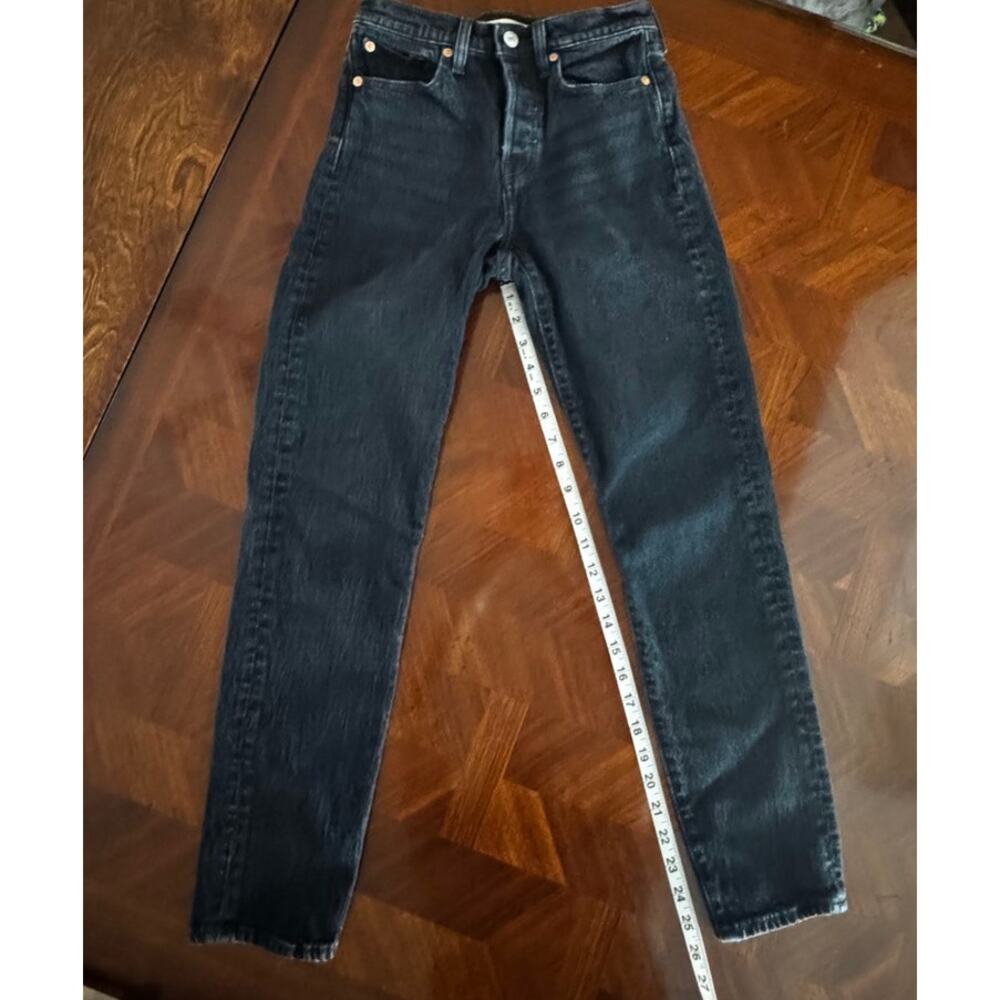 Levi's Wedgie Fit Jeans Size 24 Dark Wash High Rise Button Fly Straight Leg - Picture 5 of 11